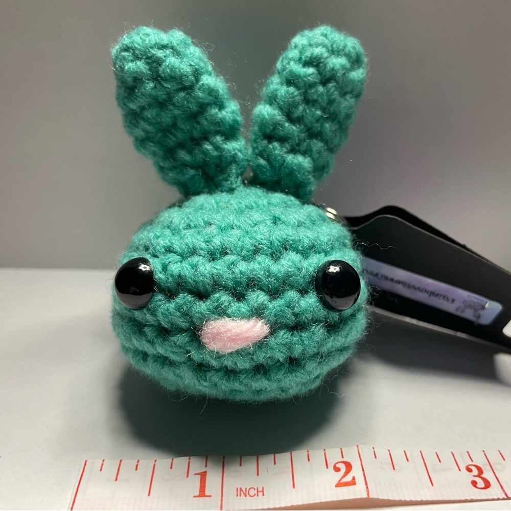 CROCHET MINI MOCHIBUN KEYCHAIN- JADE